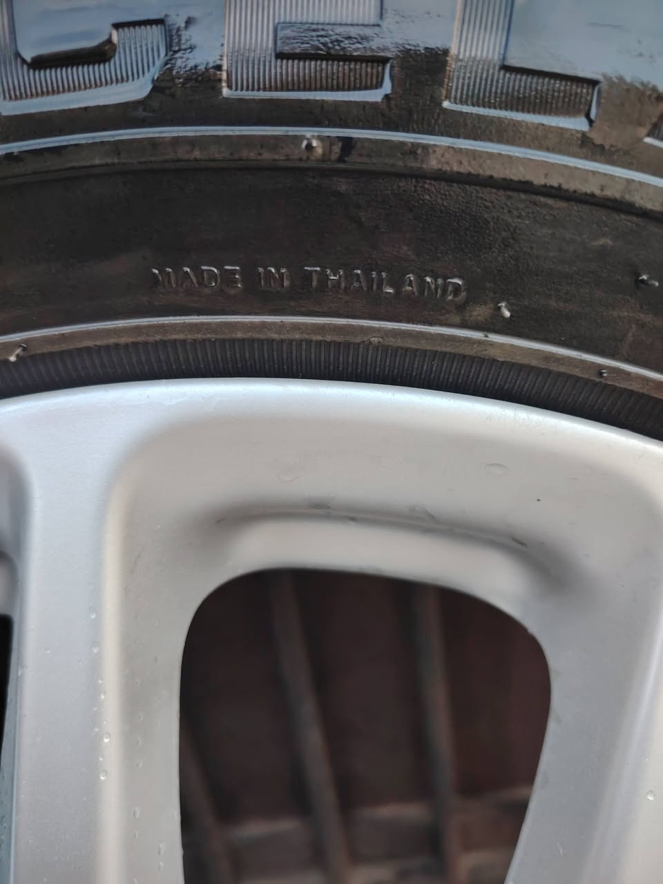 للبيع جديد باسفيكا سعر 100الف مجال مرجديد مكان سليمانيه توصيل كول محافضات عيراق ***********
