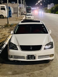 شاهینە • ٢٠٠٥ • فتحة سقف