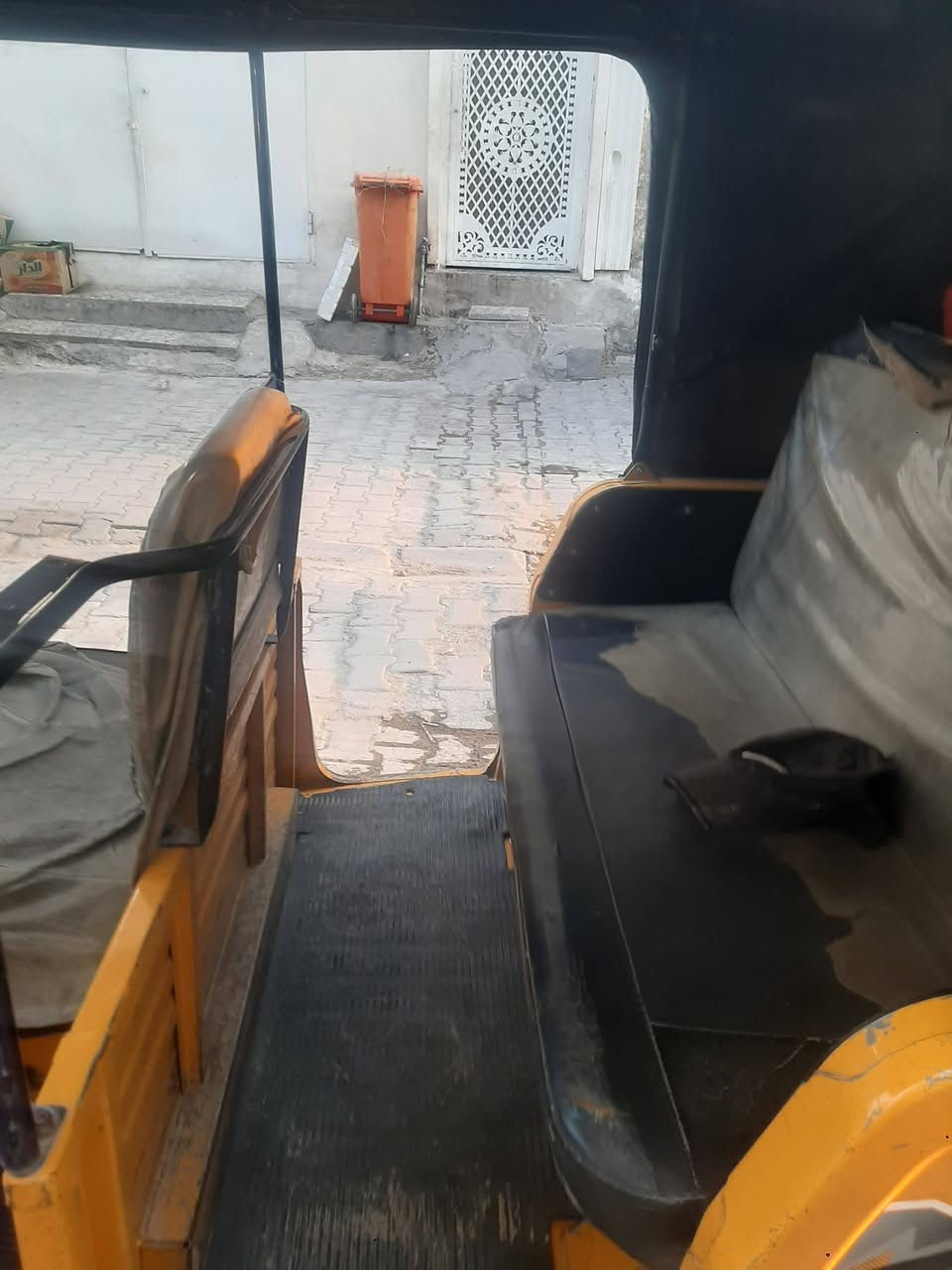 سلام عليكم عندي تكتك بياجو ٢٠٢١ باسمي رقم وسنويه بغداد ***********
