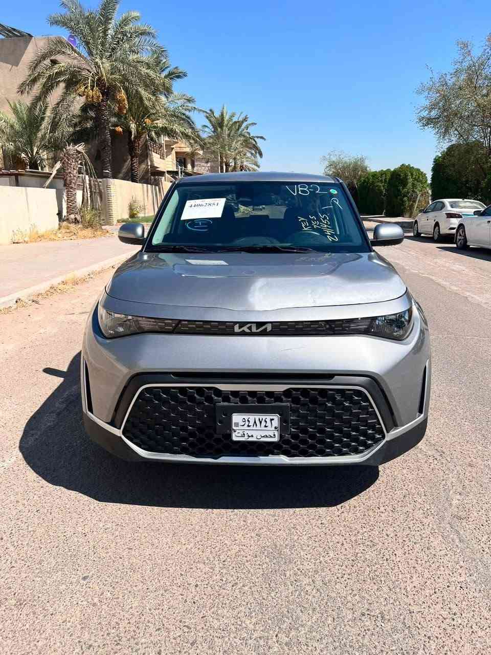 🚘 كيا سول Kia Soul 2024 LX 🇰🇷
حادة موضح بلصور 

ماشي٢٣ 

🔹 المحرك: 2.0 لتر – 4 سلندر دوش

🔹 القوة: 147 حصان

🔹 العزم: 179 نيوتن.م

🔹 القير: أوتوماتيك IVT

🔹 الدفع: أمامي FWD

🔹 الوقود: بنزين

🔹 عدد الركاب: 5 أشخاص

🔹 الشاشة: 8 إنچ

🔹 Apple CarPlay + Android Auto

🔹 كاميرا خلفية

🔹 بلوتوث + USB

🔹 مثبت سرعة

🔹 تحكم صوت من المقود

🔹 نوافذ ومرايا كهربائية

🔹 مقاعد خلفية قابلة للطي 60/40

🔹 أنظمة أمان ومساعدة للسائق

🔹 فرملة طوارئ أوتوماتيكية

🔹 تحذير مغادرة المسار + المحافظة على المسار

🔹 مساعد الضوء العالي

🔹 

🔹 تايرات  16 إنچ

🔹 خزان الوقود: حوالي 54 لتر

:-)بكان سيارة بغداد 

📌 الموديل: 2024 | الفئة: LX | المحرك: 2.0

رقم تليفون ***********
‼️‼️للاستفسار اكثر تصل وعيونك الك
