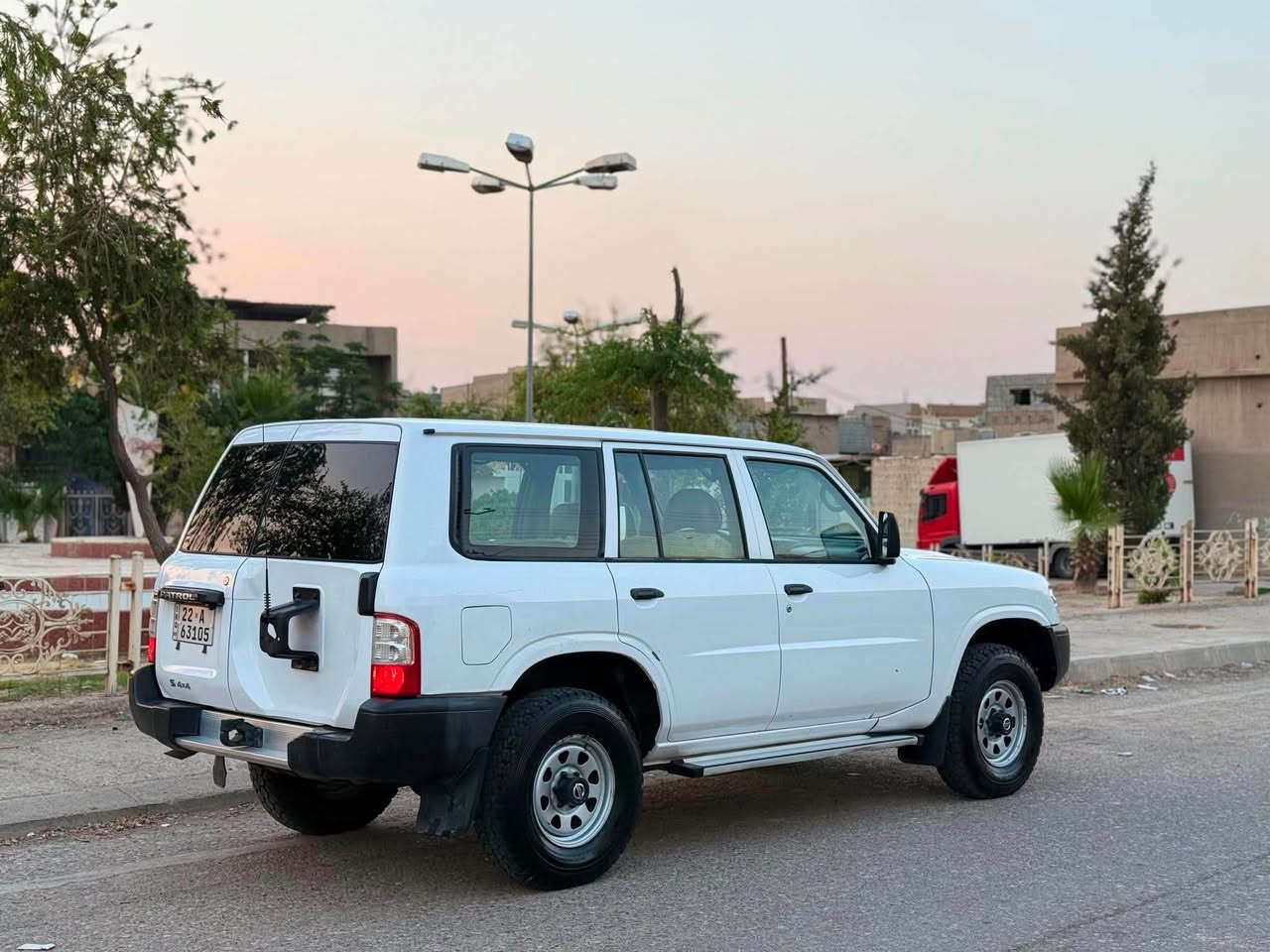 پاترول موديل ٢٠٠٢ محسن  بي بوياغ سعري ١١٤$معملةكةم
گيرو مةكينه و ئةكسل بةشةرت سةنةوي رقم هةمووي تازه يه    ليدراوي نيه بوياغي نيه. سونةري تيايه 
ناونيشان كةركوك شورجة 
رقم موبايل  *********** Singapore

