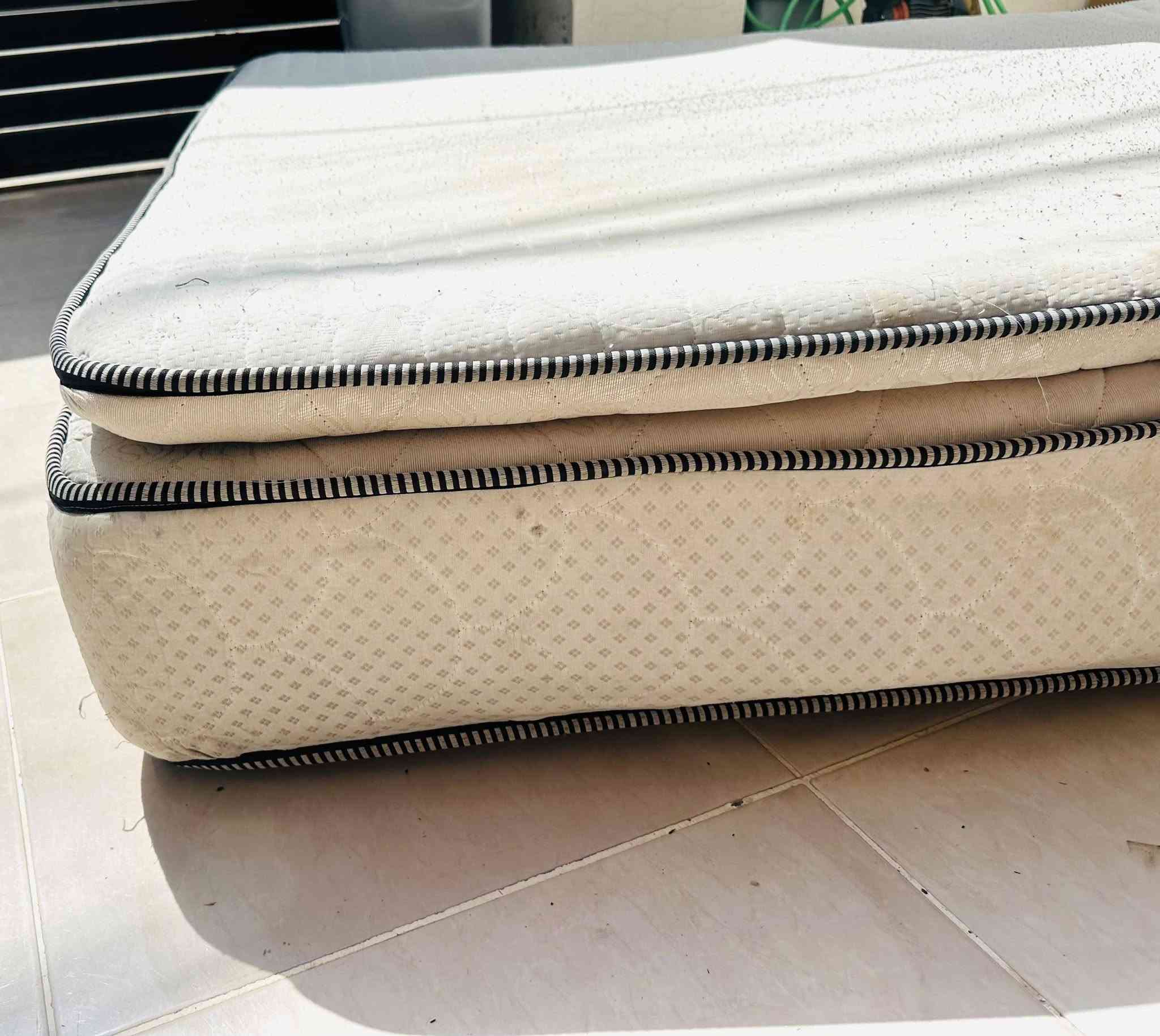 مندر مستخدم للبيع قياس 180 بدون سبرينك لل استفسار ***********
