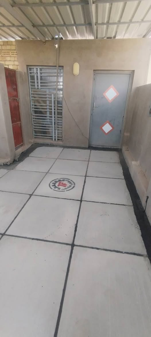 (دار للبيع  🏠 )  موقع مميز في حي النداء
الموقع 📍حرف T شارع 15 الفرع الاول  المفتوح على  شارع 60  الترابي  والفرع الثاني المفتوح على  شارع المجمعات مقابل الكفيل الجديد .
 طابقين بناء درجة أولى المساحة 100م .
الدرج يحتاج الى كاشي ومحجر 
عكس الشمس باتجاه كربلاء 
مطلوب 27 مليون قرض اسكان 🏦
🧿 سعره الأصلي 157 + قطع الطلب لصندوق الاسكان
للتواصل ***********
