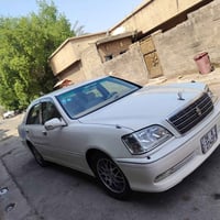 ملكة • ٢٠٠٠ • حادث خلفي