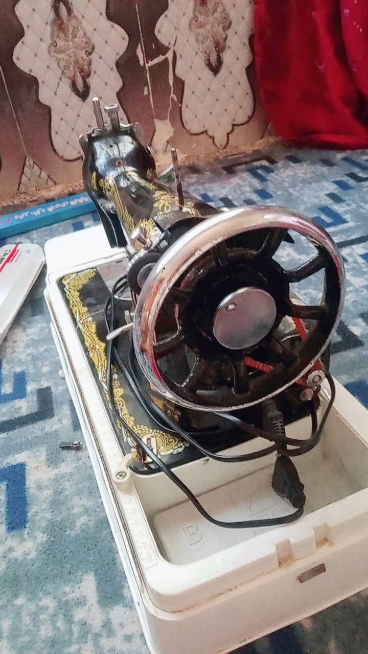 ماكنه خياطه فراشه السعر 60 الف
نجف 
اتصال ***********
