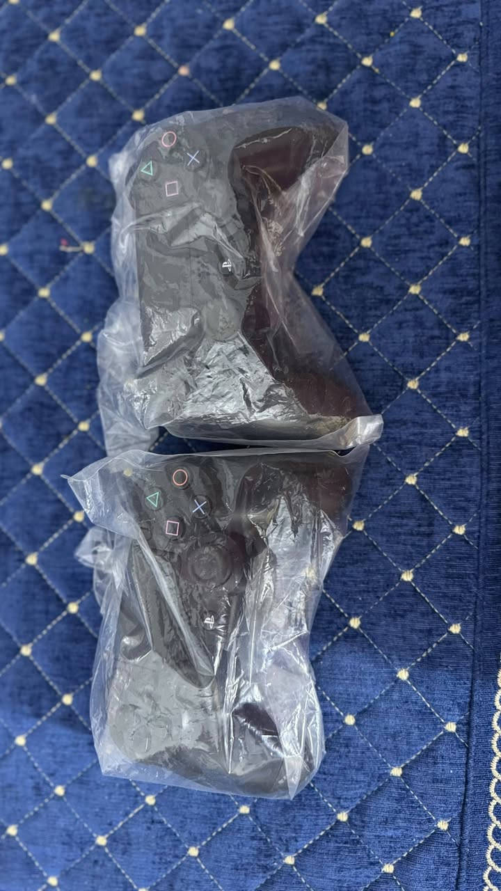 سلام عليكم 🌹 
شبابPlayStation 4
جهاز استعمال شخصي مو مال قاعات كاضي 
1/يدات عدد2 اصليات
2/يجي ويا غراضه كامله
3/جهاز حالته جدا ممتازه بعده لك ستيكر شركه
4/مهكر نضام قرص بي العاب خير من الله 
5/الذاكره500
الاستفسار *********** رقمي للتواصل واتس واتصال!!!!!!+ما متواجد فيس قليل+ 
راح يكون سعره (280)الف وقابل للتفاوض 
العنوان بغداد حي ور ام الكبر والغزلان 🌹
