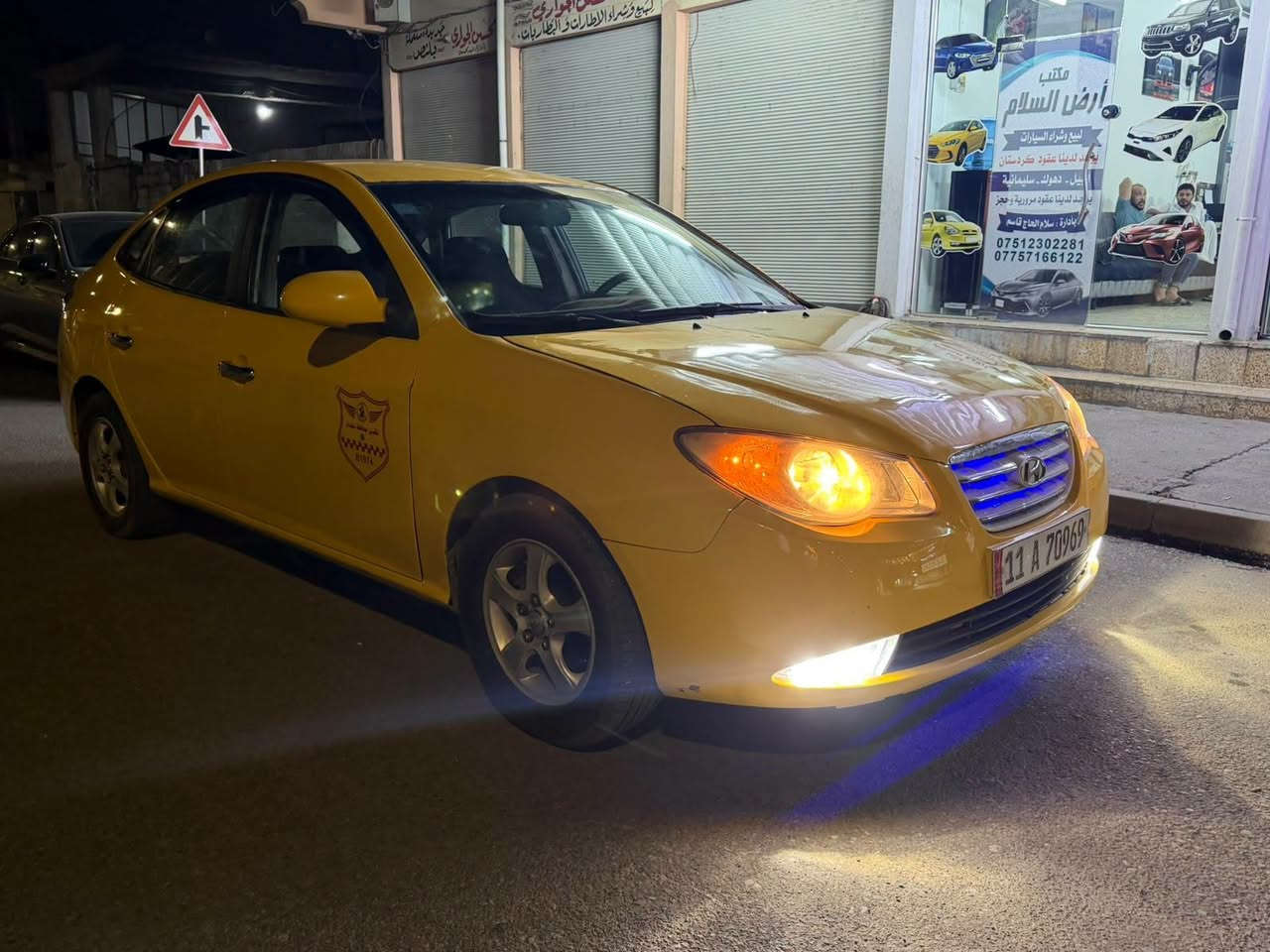 السلام عليكم 
النترا 🚖 وارد كوري 
موديل 2010👋 رقم بغداد أوربي 👋 
هيئه وغرامة صفر 🚦 بدون كاربون بانزين ⛽ 
شرعيها بلموصل 👋شرط التحويل 🚦 
محرك 16 محرك وكير شرط 👋
طخم تاير طخم امامي خلفي جديد 👋 
تبريد ثلج 🥶 مكيف الهواء 
📢 ظررها جاملغ امامي اليسار وشويه بلغد وكدام العين 👀 والباقي تلقيطات مال تكسي 🚖 
🛑#السعر 95$💸 وبيها مجال 
#العنوان #الموصل #موصل_الجديده قرب جامع الايقظه شارع البطاريات 
🛑 1️⃣ اوقات العمل🕰️الاتصال من الساعه التاسعه صباحا الى الساعه العاشره ليلا🛑
🛑2️⃣بلتلفون قفل ماكو تعال ودفع سعر اليعجبك 🛑
#مكتب_ارض_السلام #لبيع_وشراء_السيارات 
🛑 #باداره/ سلام الراشدي 
***********📱كورك 📞
***********📱اسيا📞
