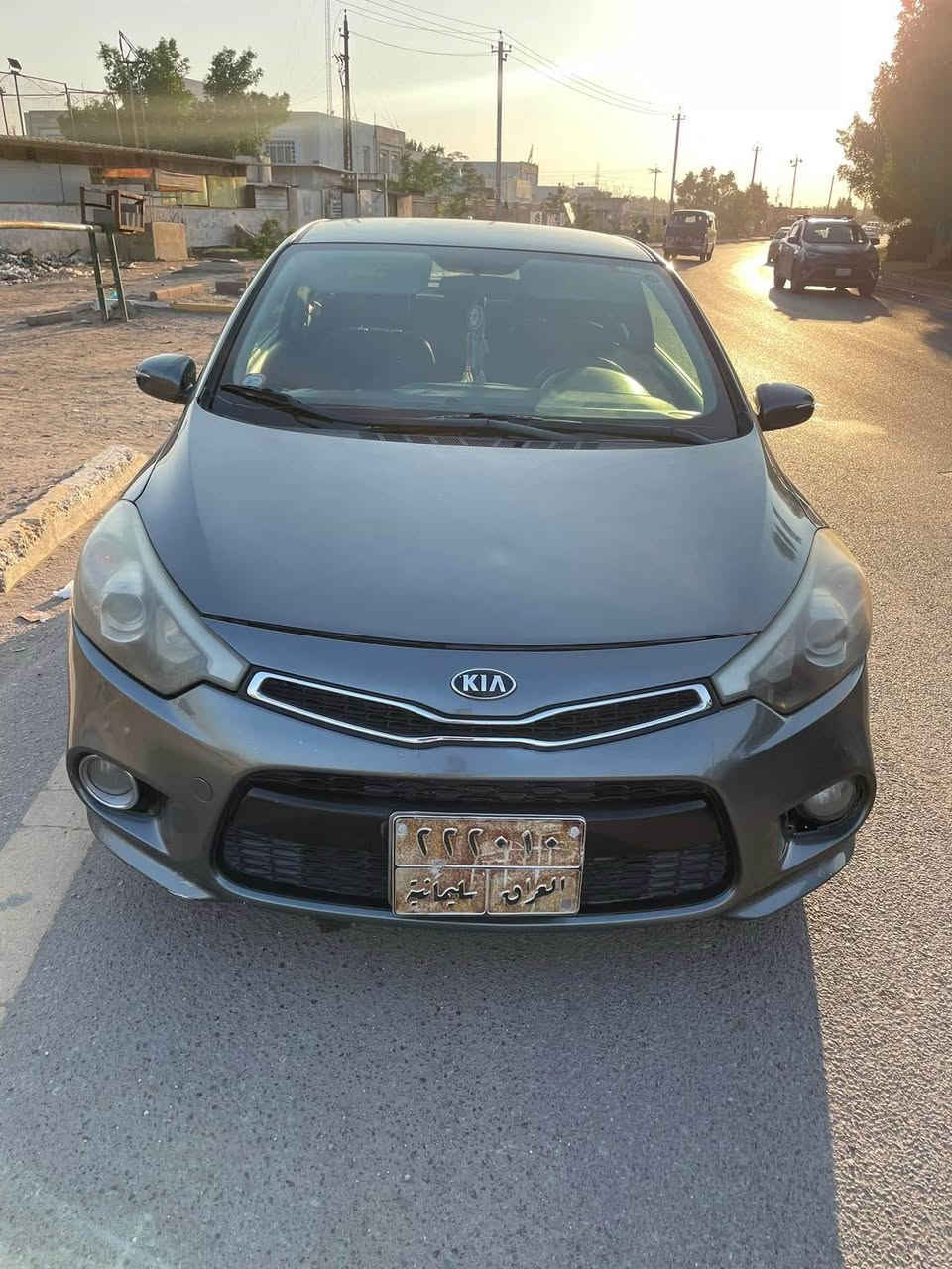 السلام عليكم
كيا فورتي تك باب موديل 2015
سيارة استخدام شخصي مال بيت حلوه وجاهزه وخير من اللّه محرك 2000 
تدفئ تبريد شغال
تخم تاير جديد
شاشة الكبيره بلادي مال شركة تدعم كار بلي
تحكم ستيرن جهتين
مري شفط اشاير بالمري
3 انضمه قياده
مصبوغه حزام اثر شخوط وجان اكو معجون بالجاملغ الخلفي للجماليه وعندي فديو يثبت كلامي ابيعلك حزام 
ماشيه 97 ميل وقابل للزياده

السعر 75 ورقة وبيها مجال للشراي
عنواني بغداد المنصور
للتواصل *********** بغداد, العراق
