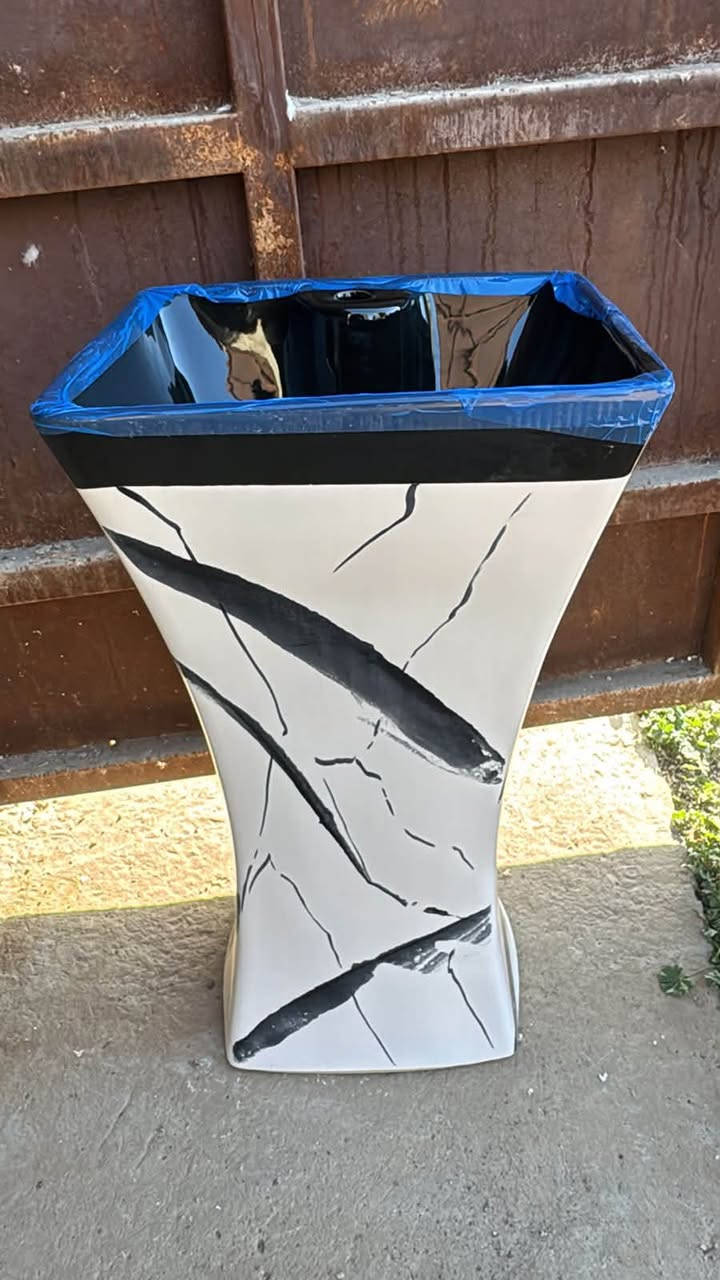 🌸 بعون الله تعالى توفرت مغسلة مزهرية قطعة واحدة 🌸

✨ صناعة هندية — درجة أولى
🎨 متوفرة بألوان مختلفة
💎 تصميم أنيق وجودة مميزة

📍 العنوان: بغداد – شارع الكفاح، مقابل مصرف السباع
📱 للطلب والاستفسار (واتساب): ***********
