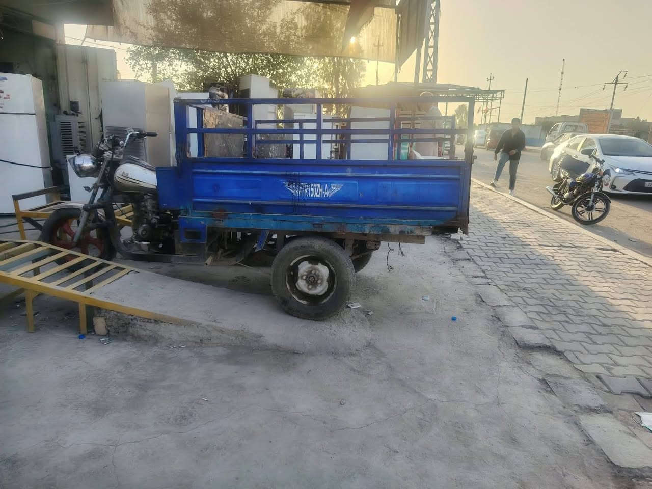 سلام عليكم عندي ستوته البيع سعره خمسميه عنوان بغداد الاعضمية ***********
