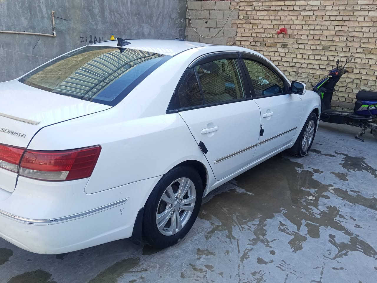 ​📌 هيونداي سوناتا - للبيع
المواصفات: خليجي

​المحرك: دوش 2400 (كفالة محرك وغير، فقط إيرباغ/كيس مفتوح)
موديل 2011سنوية جديده
​اللون: أبيض صدفي

​البودي: 4 قطع كلير + معجون بالجاملغ الخلفي (يم الهلال)

​✨ الوضع العام والنظافة:

​السيارة جاهزة من كل شيء وما تحتاج أي مصاريف.

​تبريد شغال وممتاز.

​صدر أمامي وخلفي جديد.
لايت زنون 
​تخم تاير جديد + دسك جديد.

​الرقم باسمي (تسجيل بغداد / تحويل مباشر).

​📍 المكان: الفلوجة

💰 السعر: 120 ورقة (  أو بيه مجال بسيط حسب توافقكم)

​💡 ملاحظة: "الكلمة الطيبة صدقة، اللي يعجبه السعر أهلاً وسهلاً بيه، واللي ما يعجبه يتفضل بمرور كريم وطيب."

​📞 للتواصل والاستفسار: [أدخل رقم هاتفك هنا]***********
