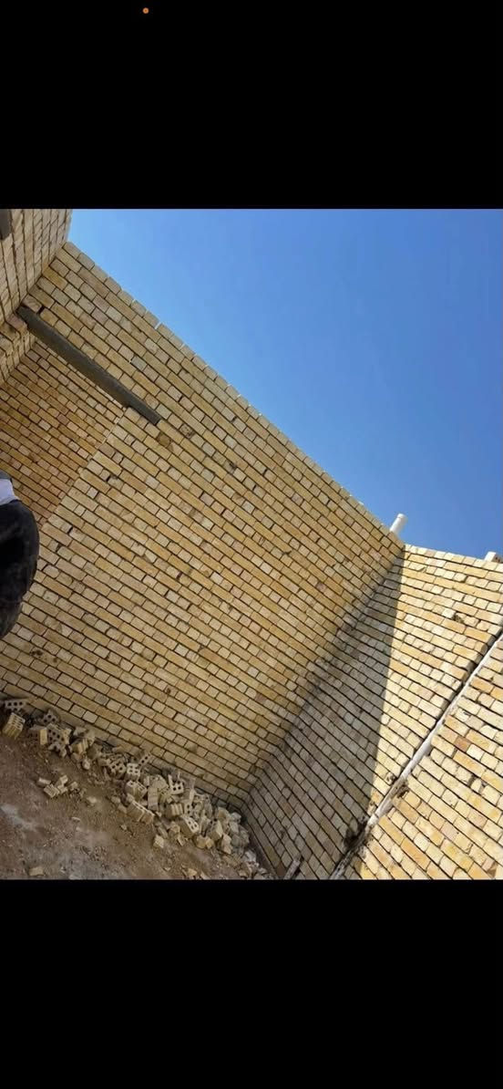 حياكم الله
كادر بناء متكون من ٣ خلفات دقه بل عمل سرعه بل انجاز شغل نضيف ودرجه اولى شغل كله مساطر وكبان وخيط وشاهول وزن مضبوط تنضيف البيت التزام بل كلام سعار مناسبه استفسار اكثر ***********
