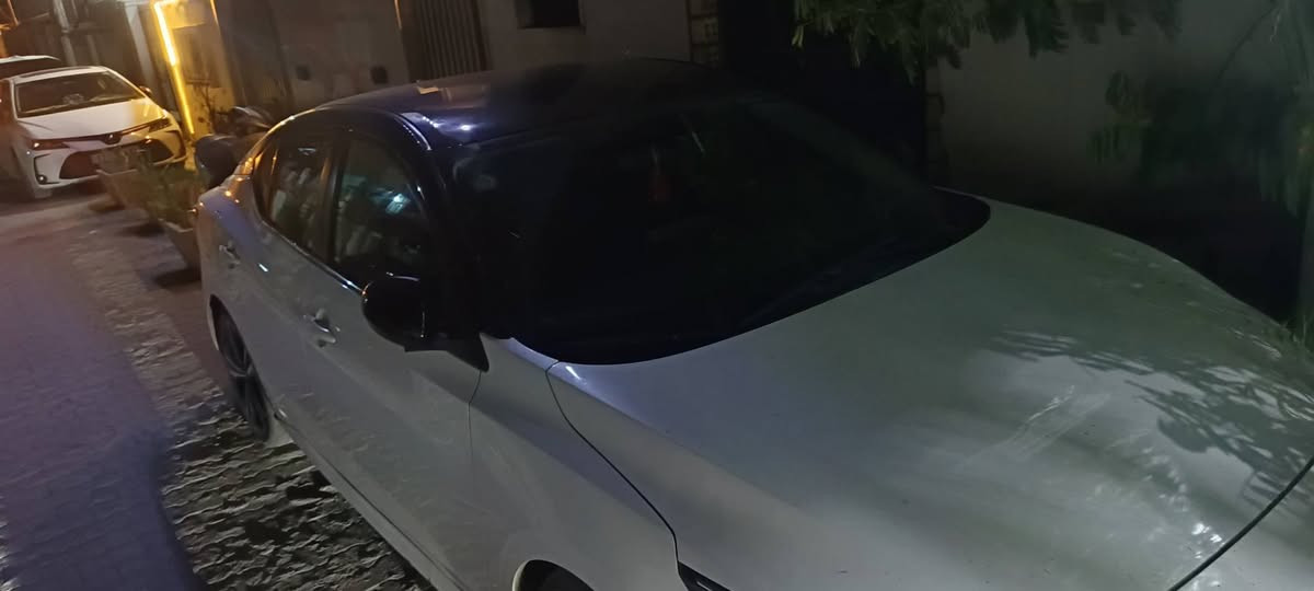 السلام عليكم
نيسان سنترا موديل 2021 
فئة ال SR
داخل كشن كنتارة 
بصمة 
كامرا 
حساسات 
تو كلر 
وهواي مواصفات 

ماشية 18 الف ميل فقط مشي حقيقي 

سيارة حادثها جنطه بدون اي دواخل سيارة نضيفه جدآ جدآ 

رقم بغداد بااسمي شخصيآ 

عنواني بغداد 

للاستفسار اتصل او واتساب 

***********
