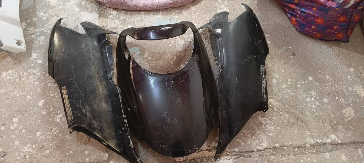 سلام عليكم كفرات للبيع الرصاصي 40الابيض 20 الأسود 15 الرصاصي الجارد 10 كوت مشروع ***********
