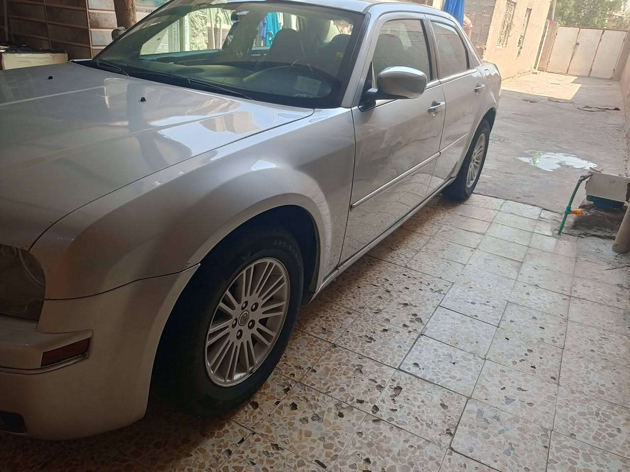 سلاام عليكم من رخصه الادمن اوباما ٢٠١٠ اصل  رقم بصره بسمي سنوية 2028 سياره كندي بدون ضرر بيدي امبدل باب السائق مع صبغ الجاملغ الامامي الأيسر  فحص سونار   عنوان ميسان  ***********
