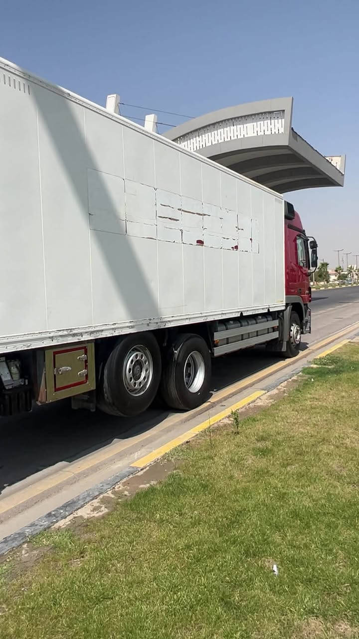 موديل 2006  مكفوله كفاله عامه سياره جديده بمعنى الكلمه ع وضع الشركه سياره بسمي تحويل ثاني يوم تخم تاير جديد ريتايدر سبلت خزن ثلاجه داخليه  السعر450$الاستفسار ***********—***********واتساب مفتوح
