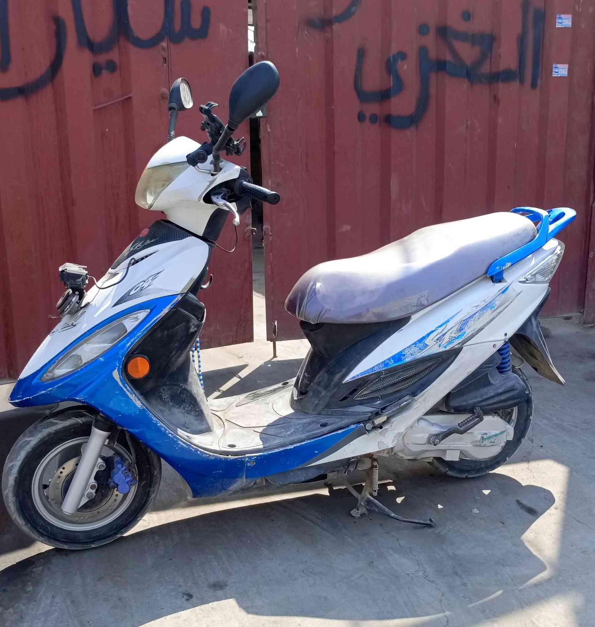 سلام عليكم دراجة للبيع كامكو جي (4) كله شغال تخم واحد نكره سلف هندر شغال مامفتوحه السعر 470 وبيه مجال
