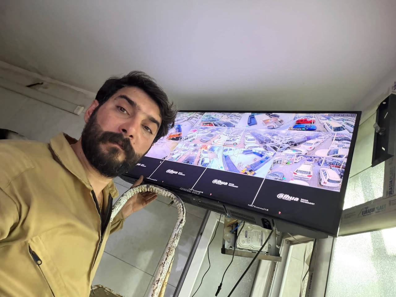 مهندس طه • كاميرات