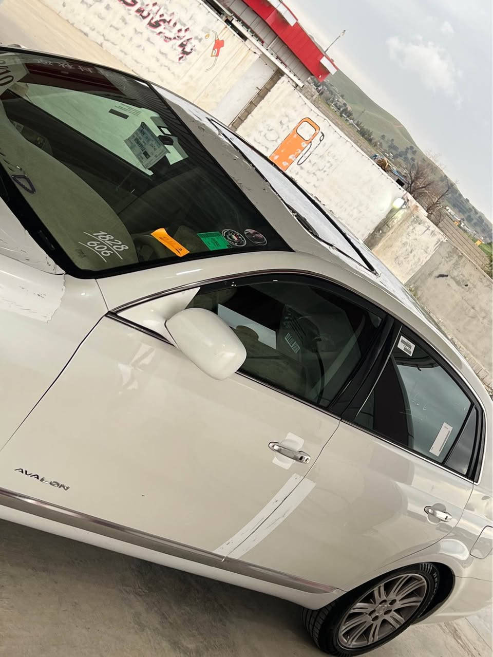 ئەڤەلۆن مۆدێل 2007 لیزەری پێش

کۆدی بۆ کراوە و بارکۆدی وەرگیراوە

گێڕ و مەکینەی بەشەرت هەزار فیتەر

تەبریت سارد و گەرم مەزبووت

پێش و پشتی کەپسە لێدراوی نییە

تازە ڕۆنی مەکینە و هایدرۆلیکی گێڕەکەیم گۆڕیووە

سەقفی بەشەرت 

سەیارەکە مەسرەفی نییە هی ماڵە هی مەعرەز نییە

سەیارەکە لە چەمچەماڵە مووشتەری نییت سەرمان مەئێشێنە ❤️

*********** Singapore
