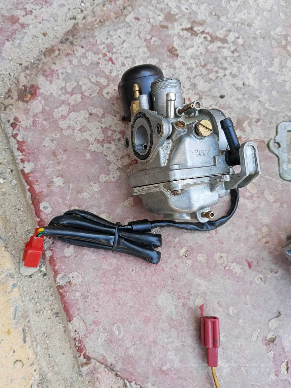كاربريترات شغالات ونضيفات قيم واخذ
واتساب ***********

