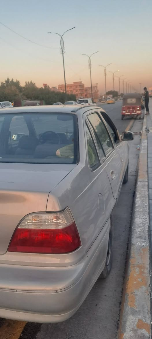 سلام عليكم دايو سلو موديل 95 
كير ومحرك خير من الله تبريد شغال 
رقم بغداد 
السيارة بسمي تحويل ثاني يوم
تصال واتساب ***********
السعر 30 وبيها مجال العنوان 
بغداد تقاطع النهروان
