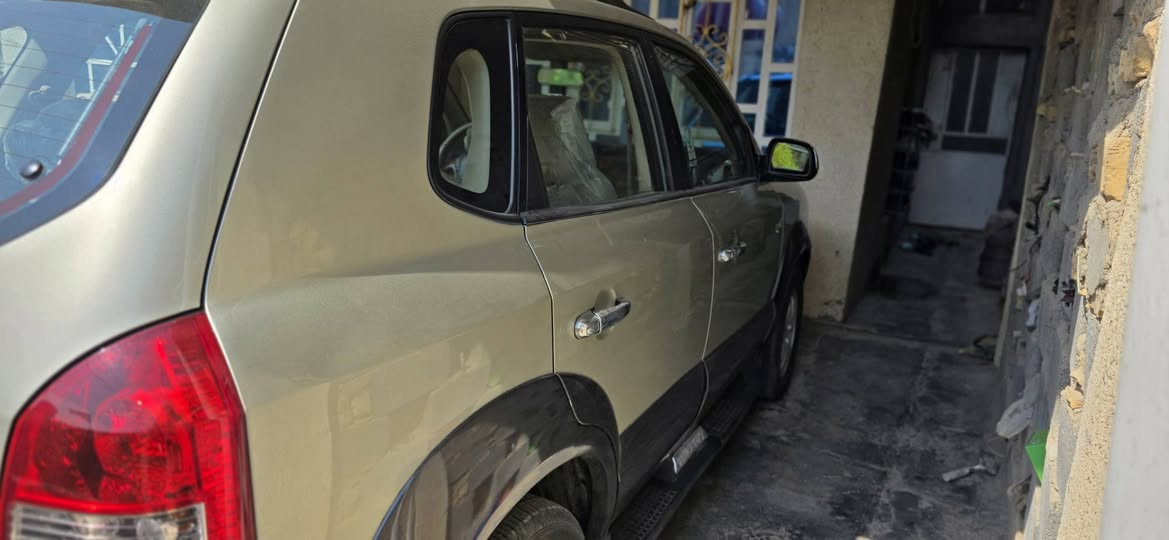 🚙🔥 للبيع توسان 2008 وارد خليجي
سيارة ممتازة ونظيفة، جاهزة للاستخدام،

🔹 الموديل: 2008
🔹 الوارد: خليجي
🔹 السنوية: جديدة ونافذة لغاية 2028
🔹 الكير: مكفول
🔹 المحرك: مكفول
🔹 التبريد والتدفئة: شغالة
🔹 الحالة: ممتازة
🔹 السعر: 110
📍 المكان: واسط – العزيزية
📞 للاستفسار: ***********

