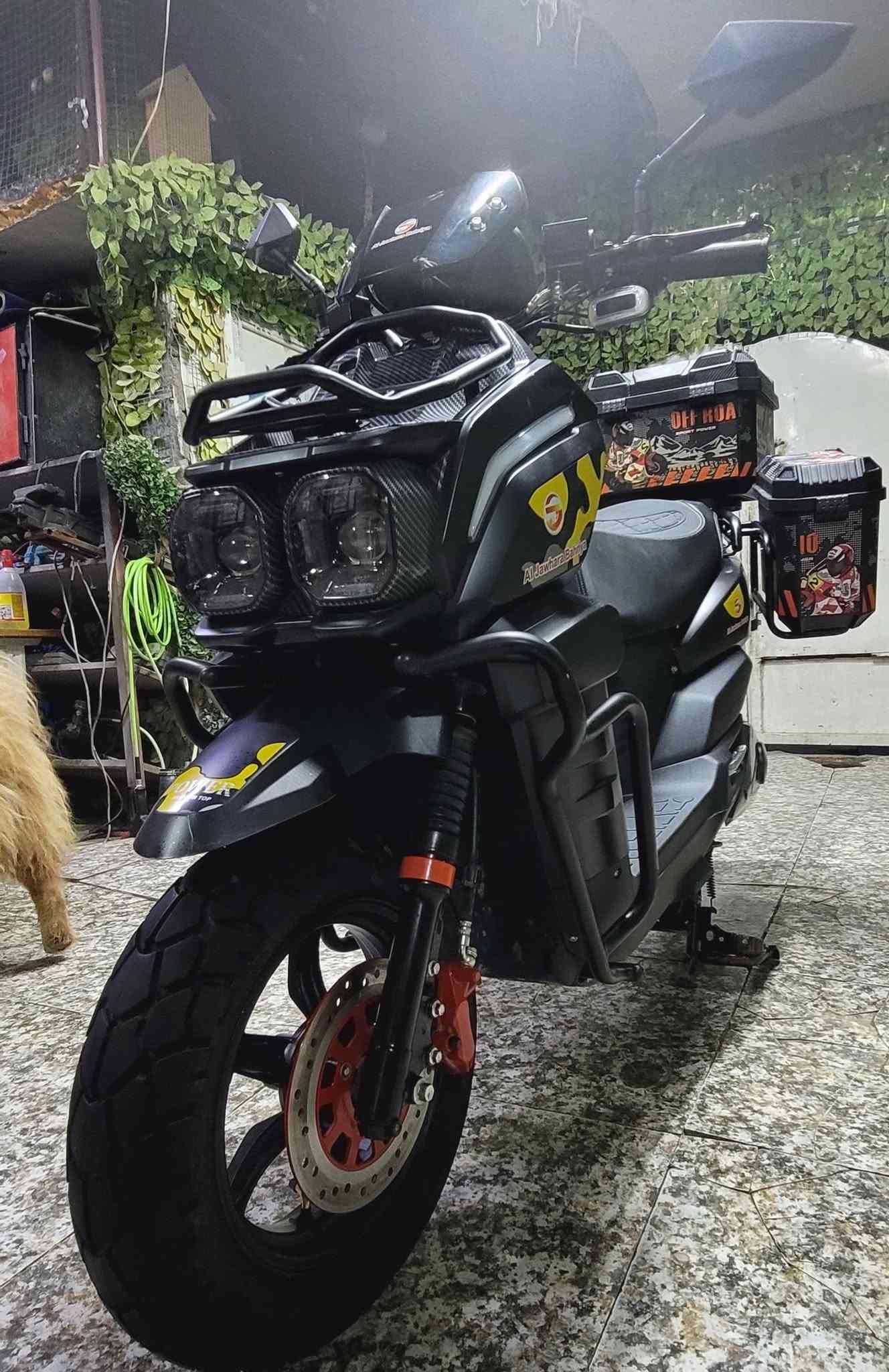 السلام عليكم .
.دراجه اباتشي الجوهره البحريه .
بطاريه ليثيوم..40..امبير ..
الملف 3000w.
.السرعه 135k. فعلي .بلوتوث..مخرج usp...بصمتين سويجين..اناره نظام اوربي ..اطفاء ذاتي ..اطارات جبلي ..عدد التحويلات ..1..2..3..R...كوالتي عالي من ناحية الكفرات .والتوصيلات..تمشيك اكثر من 70 كيلو الشحنه الوحده..الجنط الجانبيه والخلفية مال وكاله بلاديه ..الكشن جيلاتين...دراجه سستم عالي بل عافيه على الي تصير من نصيبه..السعر ( مليون و500) قفل ..مكاني بغداد الشعب قرب محكمة الشعب الجديده على الشارع العام الشراي يتصل..***********..واتساب موجود...
