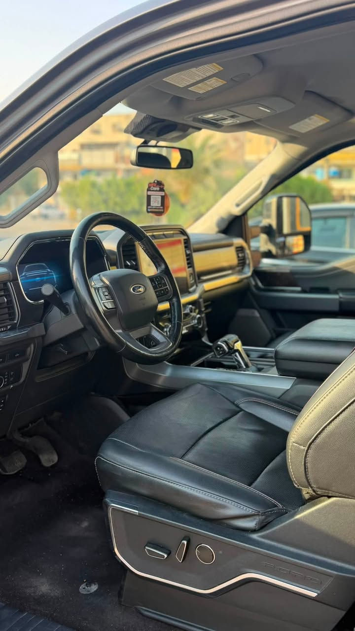 بيع
فورد F-150 لاريات 2021 
وارد أمريكي محرك 3.5L PowerBoost V6 
توين تيربو
ماشية 111 ألف كم قابلة للزيادة
بجم كبس بدون إيرباك
حادث جاملغ خلفي ايمن بارد فقط 
رقم اربيل  حمل أصفر الجديد
باسمي تحويل مباشر
اقتصادية جداً
استهلاك تقريبي 11 لتر لكل 100 كم داخل المدينة
كاميرات 360 درجة (5 كاميرات)
دفع ثنائي ورباعي وأوتو
دبل ثقيل
دفلوك
8 وضعيات قيادة
باب طويل
بدي طويل
حساسات أمامية وخلفية
نقطة عمياء
رادار أمامي وخلفي
تنبيه وتوقف تلقائي
تحديد مسار
قيادة ذاتية
قارئ علامات الطرق
لايتات أوتو
هاي بيم أوتوماتيك
LED أمامي وخلفي
شاشة وسطية كبيرة
شاشة عدادات إلكترونية كبيرة
كشنات جلد
تحكم كهربائي بالمقاعد
ميموري
تبريد وتدفئة للمقاعد
مرايا كبيرة فول تحكم كهربائي
مخارج كهرباء داخل وخارج السيارة
نظام صوت براند معروف
بصمة تشغيل
فتح ذكي
إنارة محيطية داخلية وخارجية
تشغيل عن بعد
أوتو هولد
كير طياره 
دواسه رابتر 
وبيها بعد مواصفات هواي
السيارة ترايك بيها وين تريد
لأي استفسار أو صور الحادث 
التواصل عبر الاتصال أو الواتساب***********

✅ الـسـعـر 280وقابل للتفاوض 

مكاني: بغداد /الدوره
