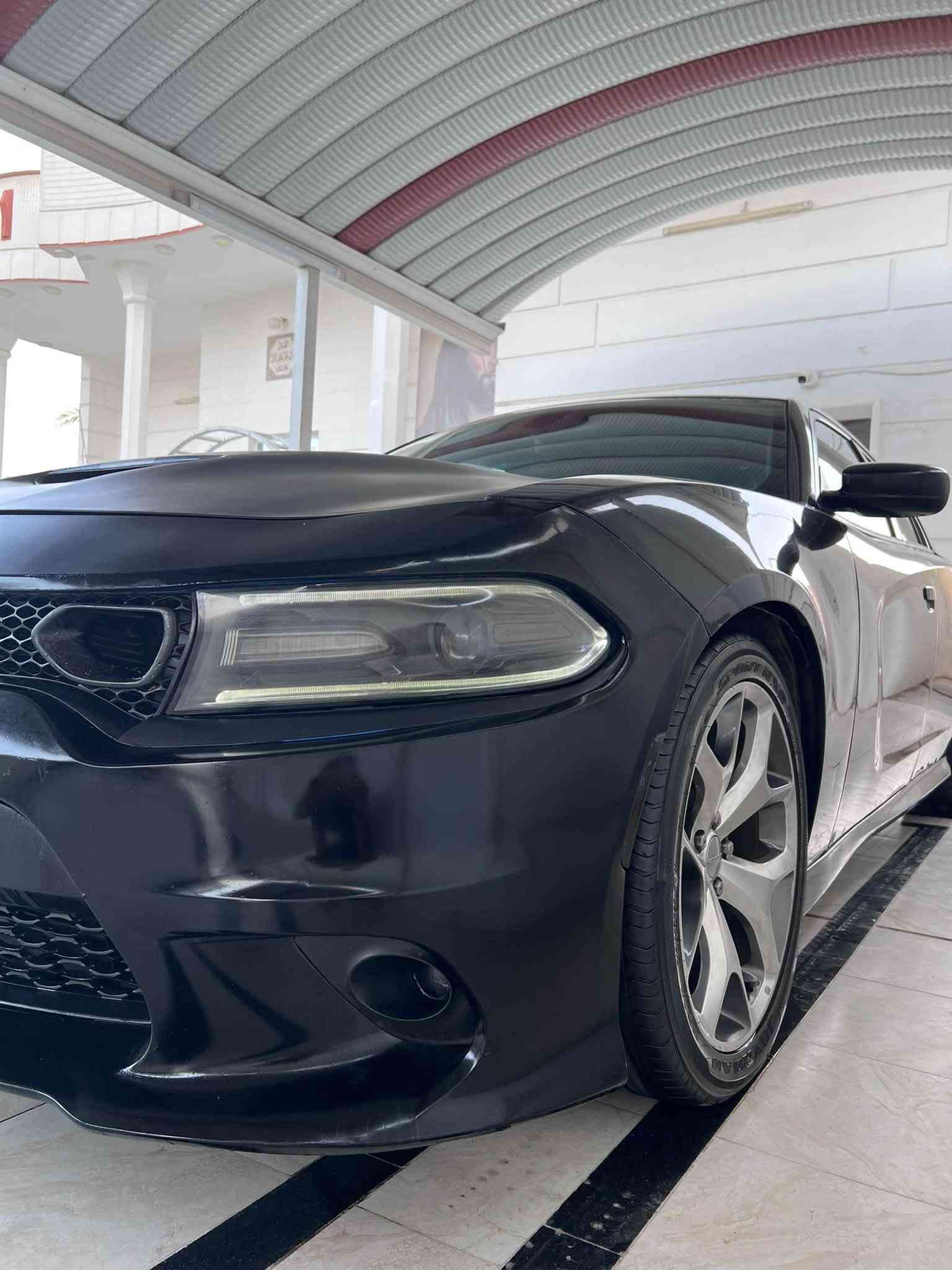 دودج جارجر • V8 ٥٧٠٠ • رقم بغداد