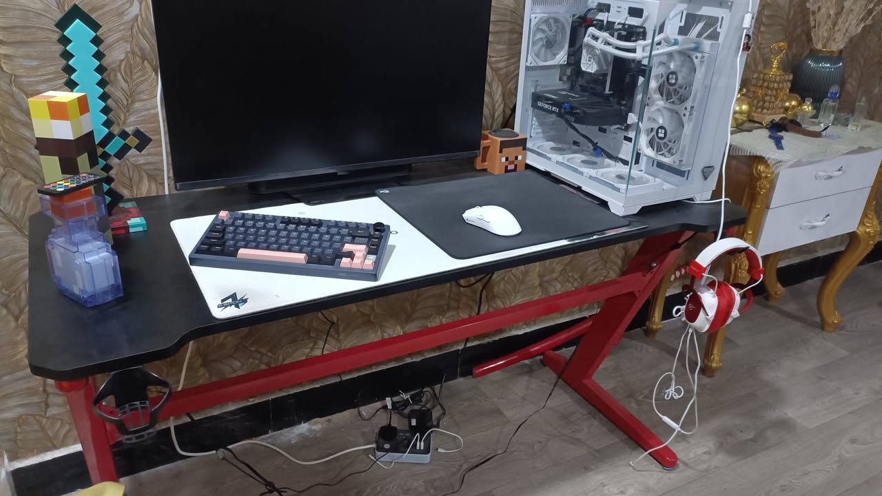 ميز العاب • ١٥٠×٦٠ • إضاءة RGB
