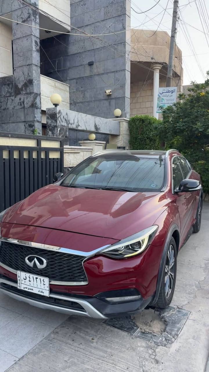 انفنتي   qx30
سياره معروفه مواصفاتها 

حادث بل منشور 

بيها صبغ بنيد وجاملغ وباب فقط السياره حلوه ومناسبه 

كير محرك تبريد سياره مابيها نقص رقم بغداد بسمي 

مكاني بغداد حي العدل *********** 

السعر 130$ بيها مجال
