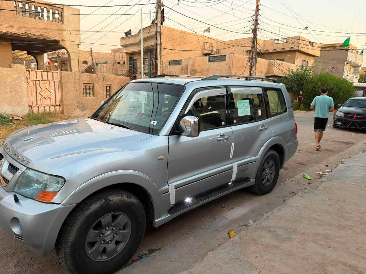 السلام عليكم باجيرو ٢٠٠٦صبغ حزام بدون ضرر فول واحد على واحد بغداد تحويل مباشر انكليزي سياره جاهزه وجديده كير مكينه جدد تبريد ثلج صدر جدد سعر85وبيه مجال بغداد *********** 
***********
