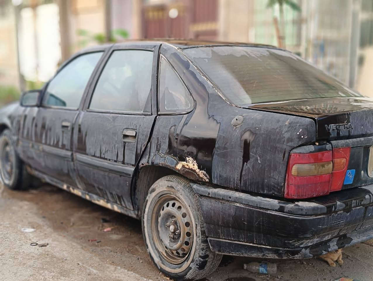أوبل فيكترا • عاطلة • محرك نضيف