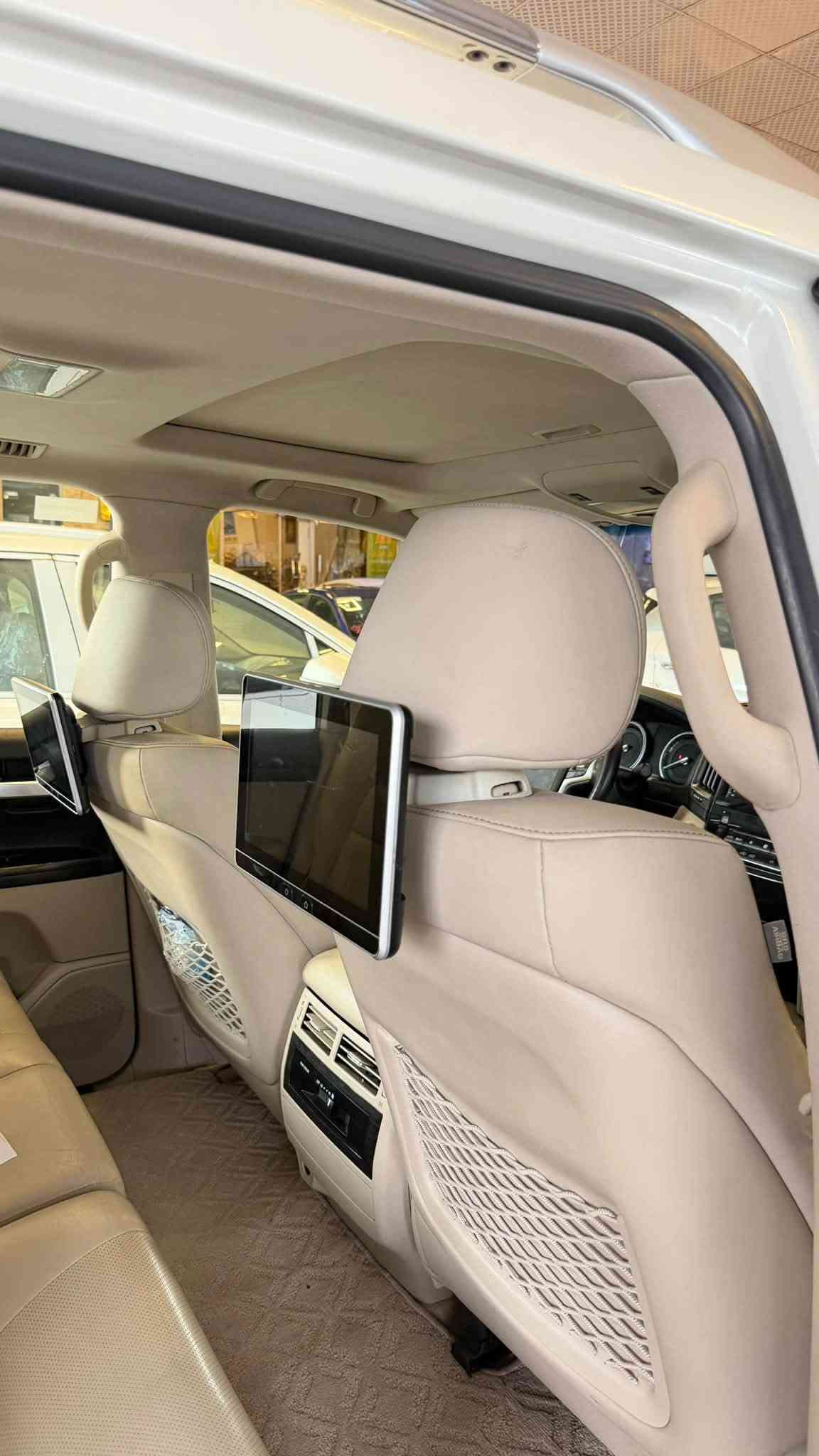 لاندكروز • ٢٠٢١ • ٤٦٠٠