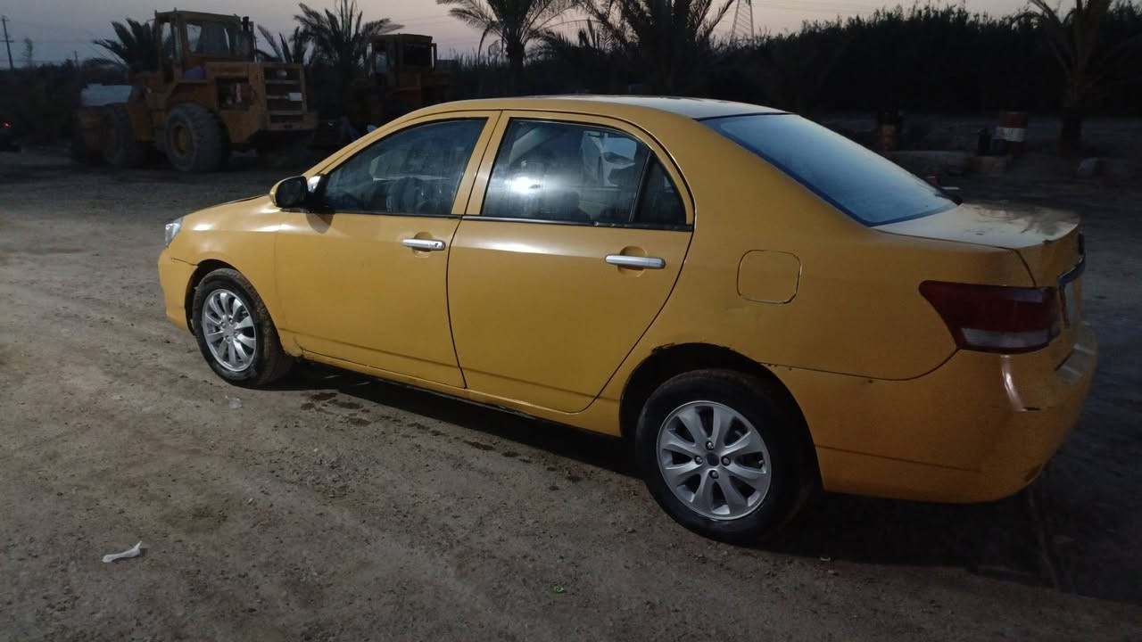 السلام عليكم BYD للبيع 2013 محور كورلا كير اوتماتيك ومحرك جدد رقم قادسيه عليهه هيئه وغرامات تنزل من السعر 
باقي التفاصيل على الاتصال ***********

سعرها 33 بي مجال 
مكاني ديوانيه غماس مفرق الشنافيه
