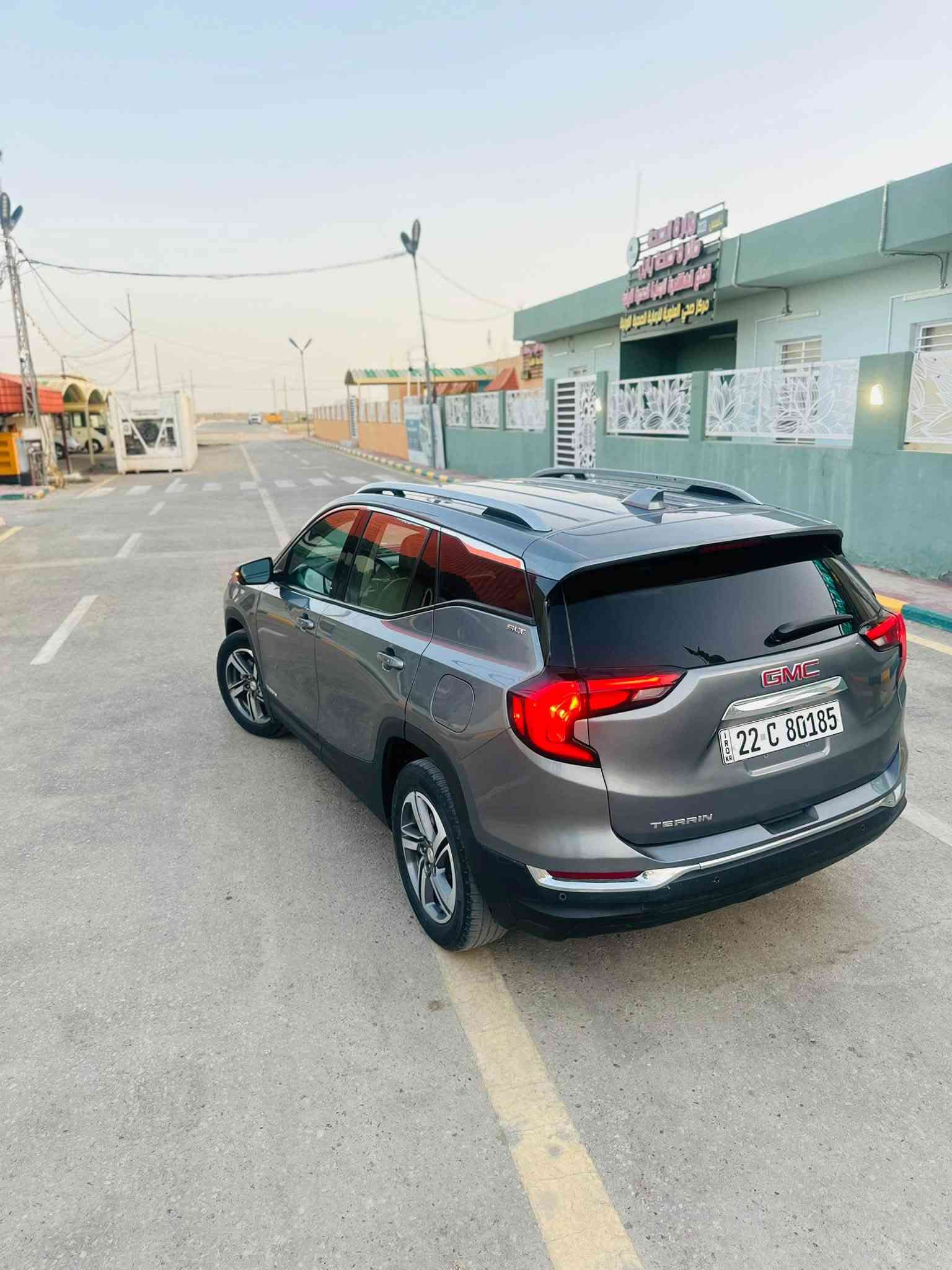 جي ام سي تيران 2021 slt
مرقم اربيل دولي
مكينه 4 سلندر 1500 توربو
ماشبه 50 الف 
فول 1/1 عدا الفتحه
داخل جلد بيجي
صندوك كهرباء
تشغيل عن بعد
تدفئه كشنات
كشن كهرباء
رادارات
شاشه كبير + كامره
شواصي لغرد مكينه كير تكم كفاله
ضررها بالجاملغ الايسر الكدام ولايحه الباب والبنيد. 
جاهزه ماتصرف عليها ولا برغي 
تبريد حداديه فول
السعر 162$

  العنوان بابل -الشوملي
للتواصل *********** واتساب + اتصال 
او الاتصال ***********
