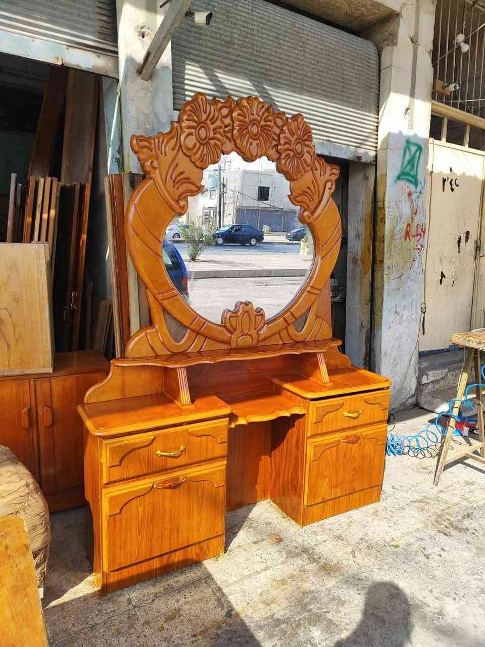 ميز تواليت نظيف جدا جدا شغل ثقيل السعر ٨٥
***********
الرفاعي قرب نفق الصحة
