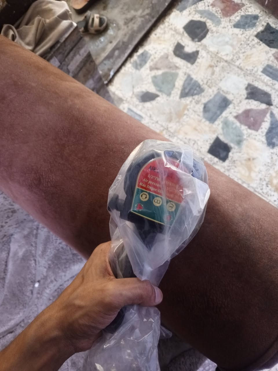 جك جديد 6طن ادريل الاماني الصوندنه مالته ويا 15متر جطلات 2000امبير كلهن جدد بل كارتونه بعدهن ما مفتوحات للبيع شلع ابيعهم مكاني بغداد حي العامل قيم بل يرضه الله ***********

