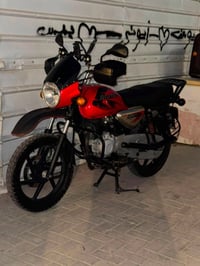 بوكسر • باجاج
