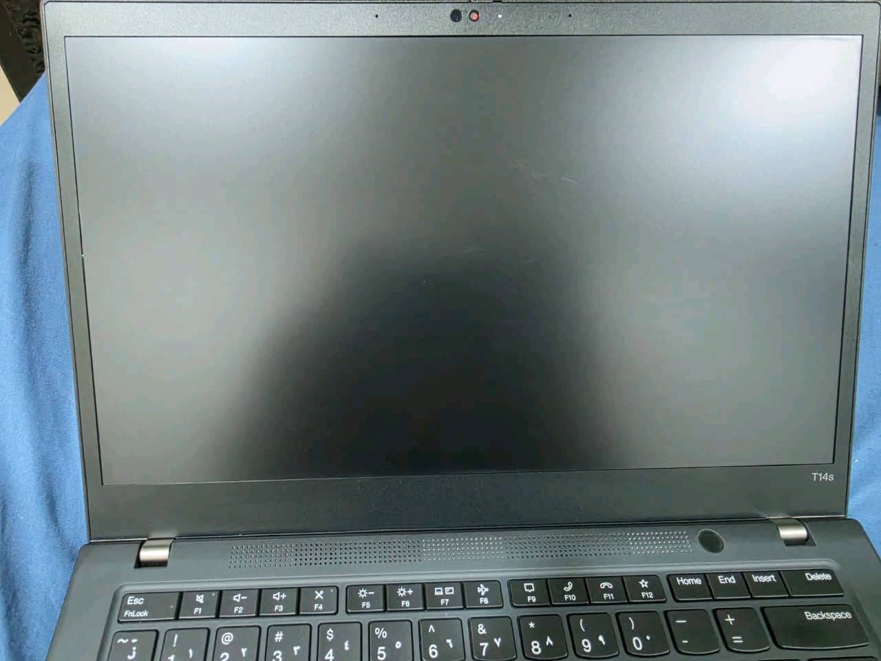 لابتوب ثينك باد t14s للبيع فقط نضافه 99% المواصفات:
معالج core i7-1185G7 الجيل 11

رام 32 جيجا ddr5 بسرعه 4267 

هارد 256 SSD قابل للتطوير

كارت شاشه مدمج iris 16GB

شاشه حجم 14 بدقه 4k مع خاصيه ال HDR و ايضا مانع انعكاس 

تحتوي على بصمه اصبع و IR (بصمه وجه)

بطاريه تدوم من 2 ساعات الى 6 ساعات حسب الاستخدام

السعر 750 الف و بيها مجال قليل 
العنوان بغداد الغزاليه لا يوجد توصيل
هـ/***********