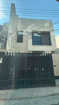 🏠 مودرن  بيت للإيجار حي المتنبي المنصور  📐 المساحة: 150م²   🛏️ 5 غرف 1...