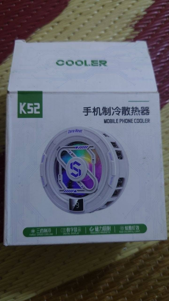 فريز للبيع..فريز ميمو cx20 الأصلي سعره 20الف فريز ثاني sl_54 سعره 15 الف ثالث k52 سعره 15الف توصيل هم عندي....قليل استعمال بس يومين *********** مكاني بغداد شارع جميله
