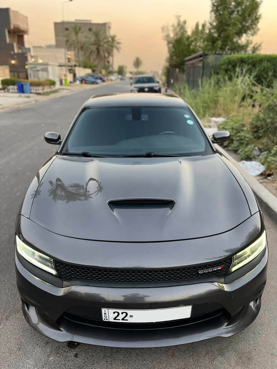 السلام عليكم
دوج جارجر RT ( للبيع فقط ) 
موديل 2022 ( Super Track Pack )
وارد امريكي 
حادثها (الدعامية الامامية بدون ايرباك)
محرك  5700 / V8
ماشيه 30 الف ميل
رقم اربيل انكليزي تحويل مباشر

المواصفات
1- بصمة تشغيل + ابواب + صندوق 
3- شفتات بل ستيرن 
4- حساس خلفي 
5- تحكمات استيرن 
8- عدسات امامية
الاضافات 
1- صدر srt 
2- دبلات صفر srt
3-فجوج بريمبو 
4- ويل كب دايتونا 
5- سبايدر ريد اي

المكان _ بغداد / الكرخ 
الاتصال على الرقم ***********
