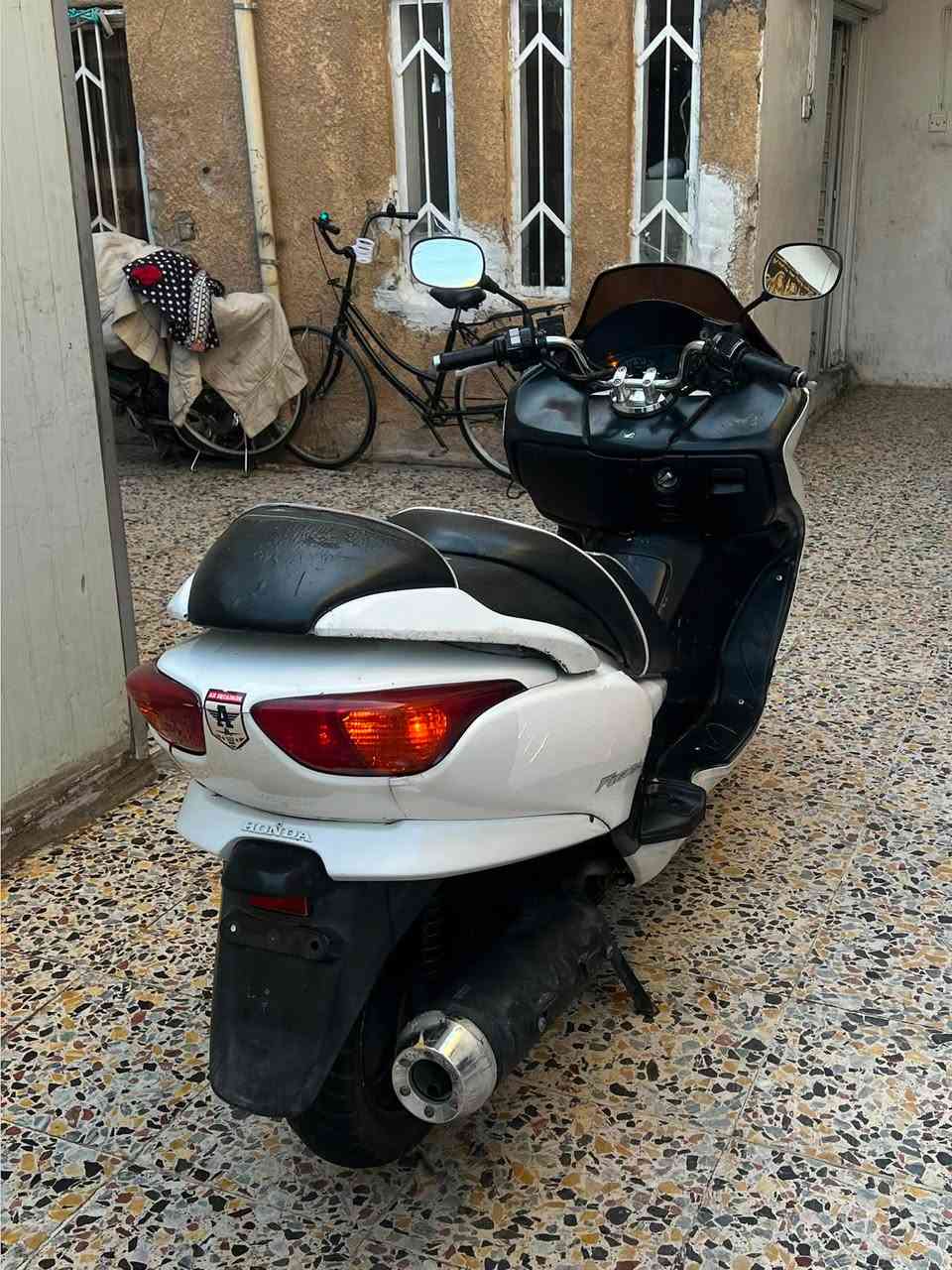 فورزه 0️⃣ 8️⃣ بصمه
دراجه مكينه ناعمه 
نكره سلف كهربائيات شغاله 
مكاني بغداد *********** 
السعر ٨٥٠ الف

