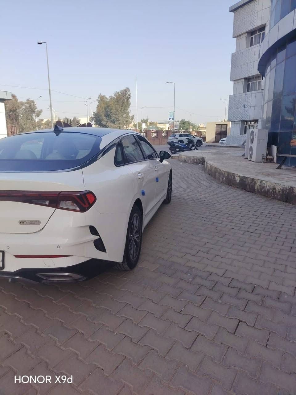 السلام عليكم كيا فايف خليجي مديل 22اربيل كفاله عامه السياره فول مواصفات
بنرامه ،حساسات امامي خلفي محرك 2000،تشغيل عن بعد بصمه 2 اوأي استفسار اتصل عله هاذه الرقم (***********)
