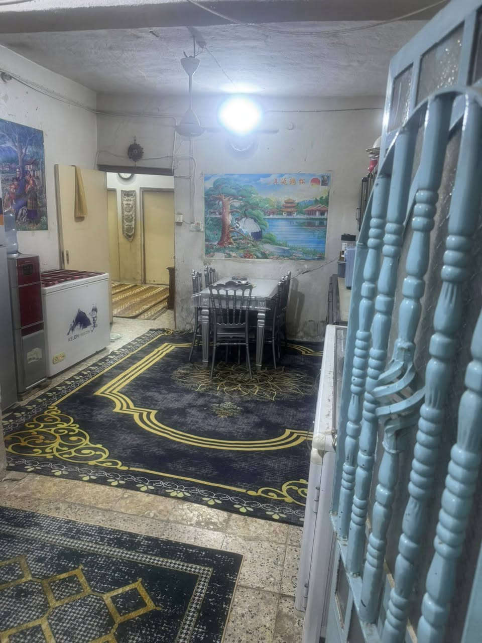 دار للبيع مساحه 215 متر
طابقين بناء قديم .طابو صرف
طابق الاول صب والثاني عكاده 
العنوان نجف حي النصر 
السعر 180 وبي مجال.
***********
