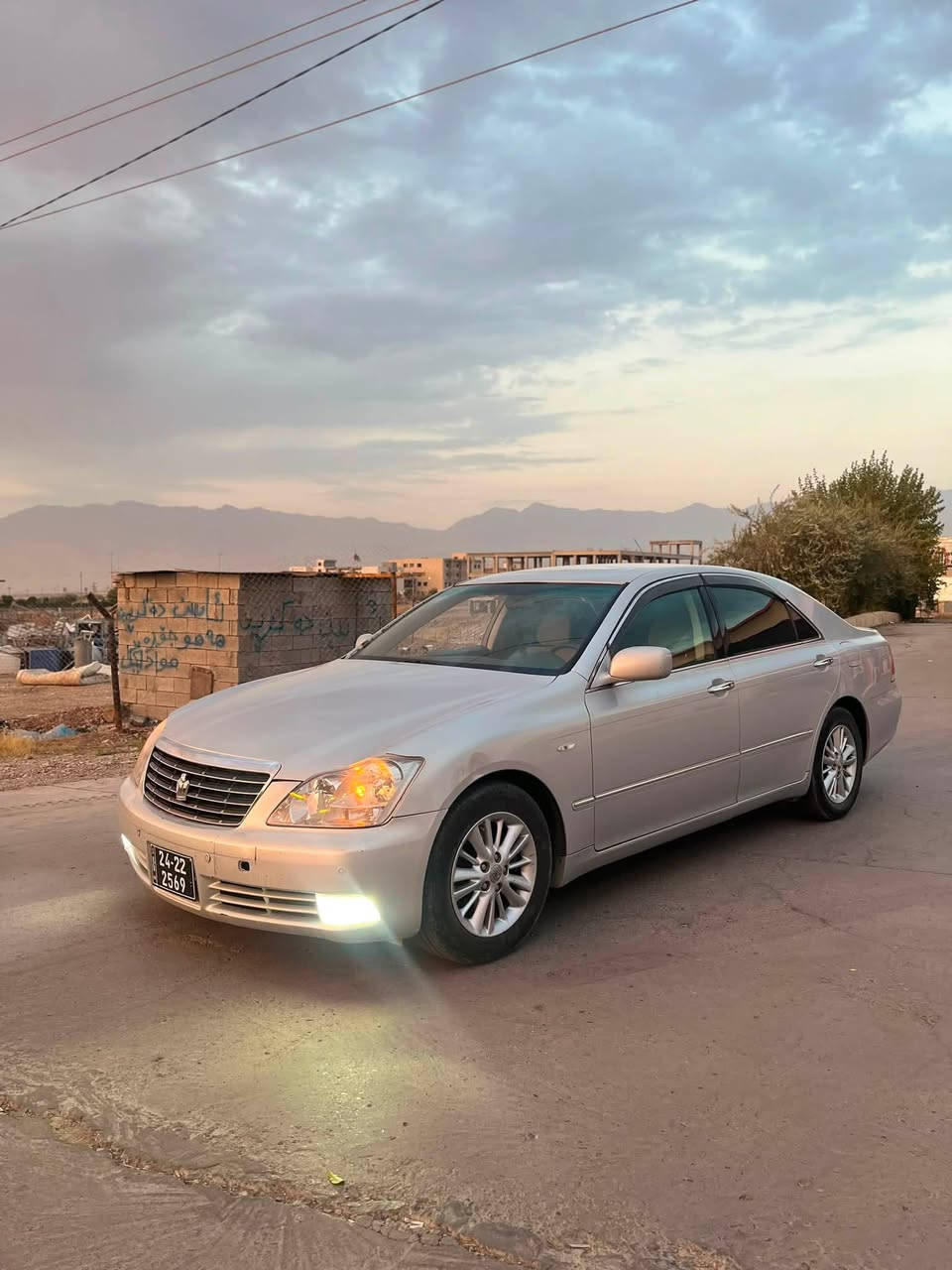 شاهینە بڕاوە 2005
بێ کۆد بەحری نمونە لەجوانی سعری 46گەڵا 
گەورە بەگەورە182
3دوگمە 
3پەردە سەلاجە مەرکەزی 
4کوشن کارەبا
کامل مەسرەف 
تەبریت ساردو گەرم بەشەرت 
4تایەی تازە لەژێرە 
بێ تەقەوڕەقە  
1پارچە بۆیاخ 
داعم لێدراو قرچ بەشەرت 
کەڤەروو شەنسی سەقف بەشەرت 
گێڕوو مەکینەی بەشەرت وەسا
***********
شوێن هەڵەبجەی شەید سعری.   46گەڵا. 
گۆڕینەوە بەس بە شاهینە  🖤
