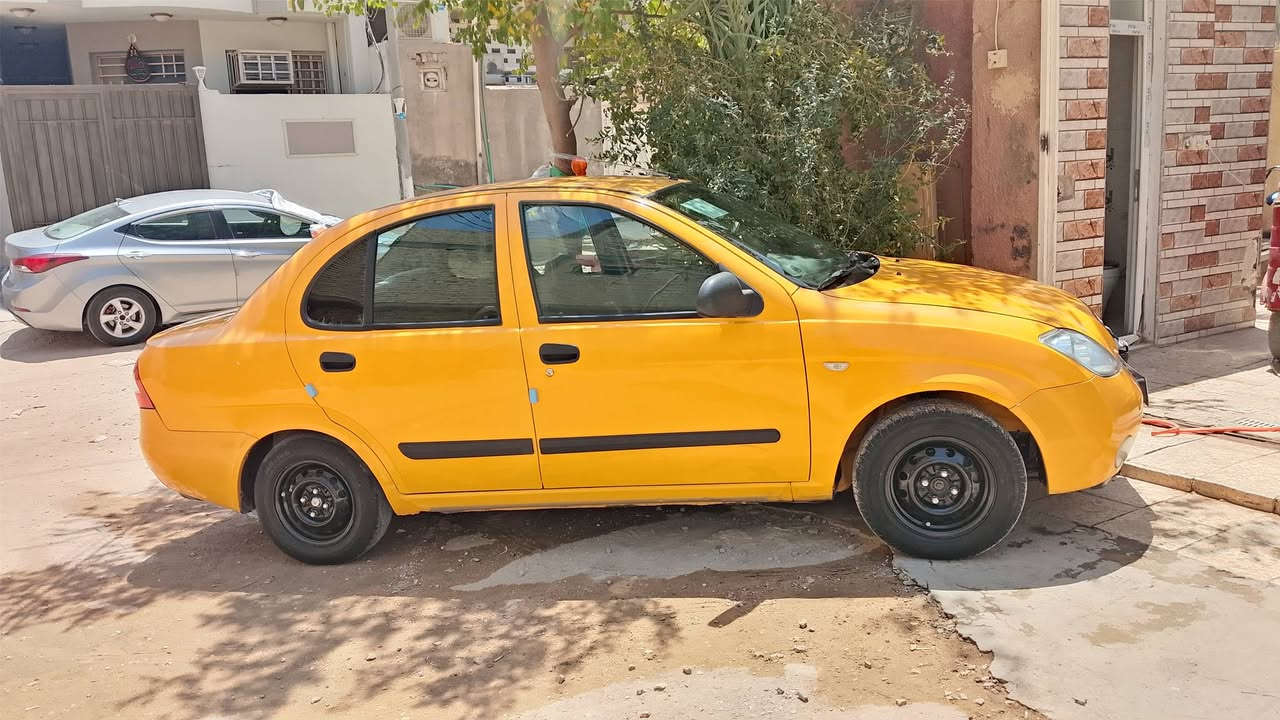 طيبه للبيع مديل 15 بغداد سياره بسمي كير مكينه كفولات حداديه نضيفه تبريد ثلج هيئه وغرامات مصفره  وهستوني شديت اله تخم تأير امامي  جدد استفسار أتصل وتدلل ***********

