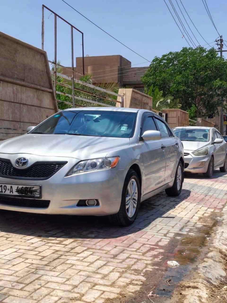 من رخصة صاحب البيج 
كامري امريكي 2008 سيارة جدا نضيفه وداخله جديد حساسات خلفيه شاشة كامره كير تبريد ميكنه بحاله جيده 
مكاني كربلاء 
السعر 90
***********
