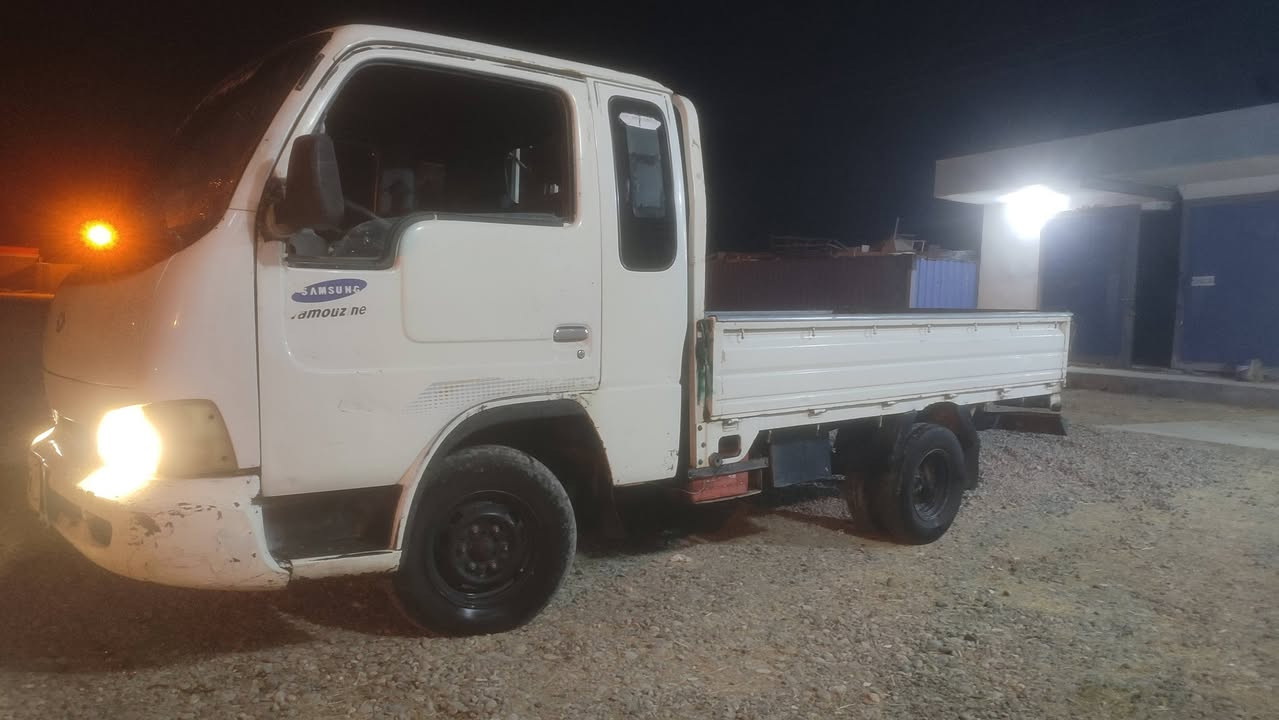 سامسونك للبيع رقم صلاح الدين فحص شغاله نكره سلف مناقصها ولابرغي ماتخلي عليها ولا ربع صاحبها الشرعي بسامراء سعررها 37وبيها مجال للاستفسار خاص او اتصال على ارقم ***********.  @مكان السياره ناحيه المعتصم
